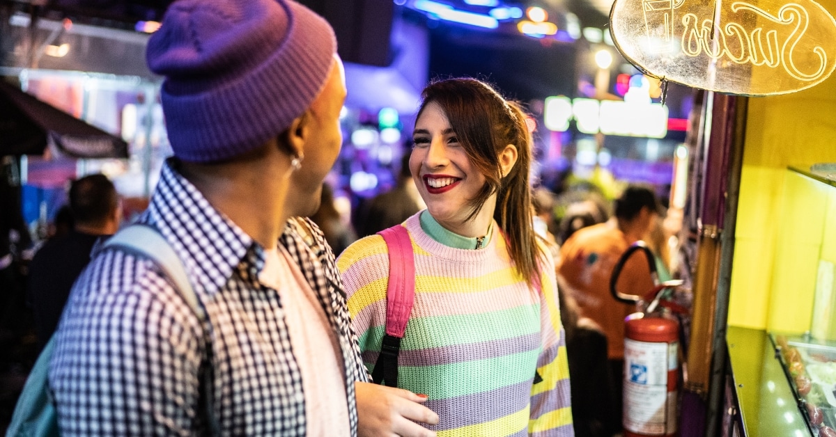 מה חשוב לדעת לפני שנכנסים לעולם ההיכרויות עם קוקסינליות?